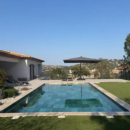 Villa Elegance *