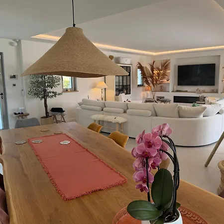 Elegance Villa *